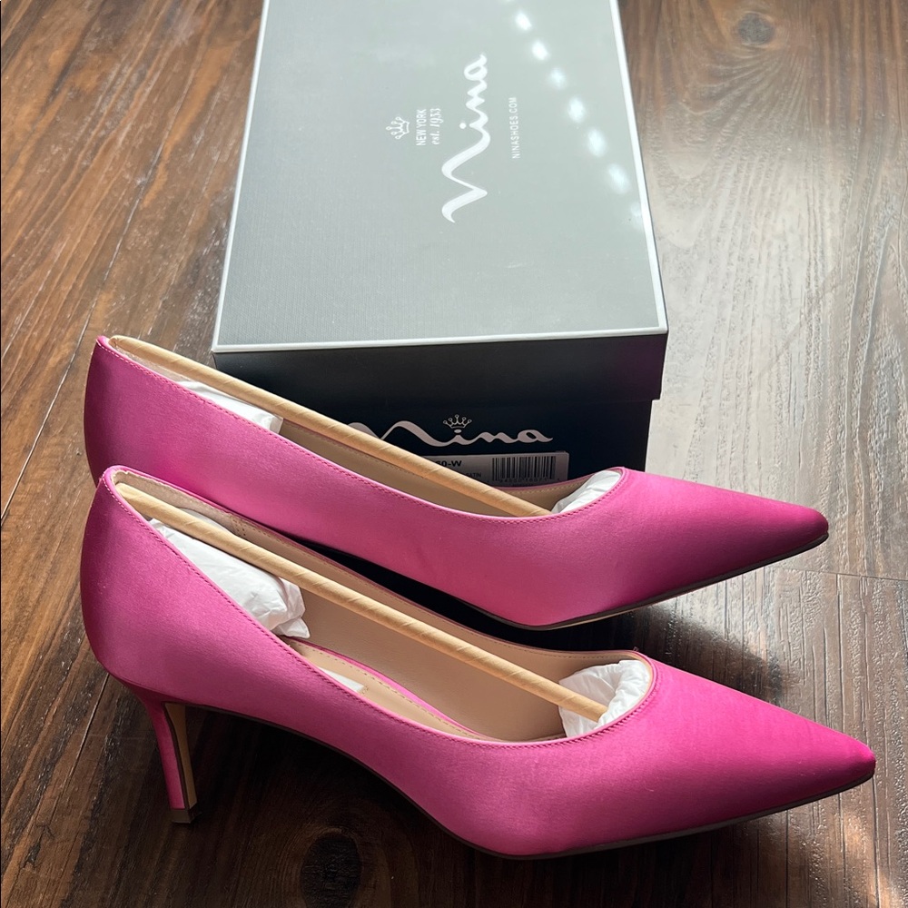 Nina Pink Pumps Size 10